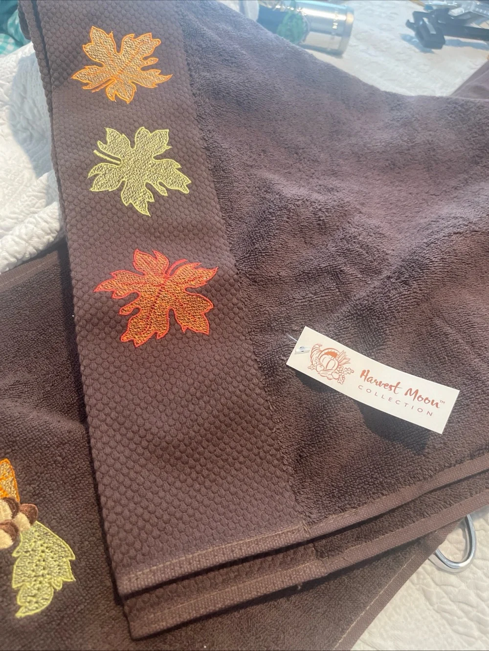 Harvest Moon Collection Chocolate Brown 4 Towel Set w/embroidered leaves